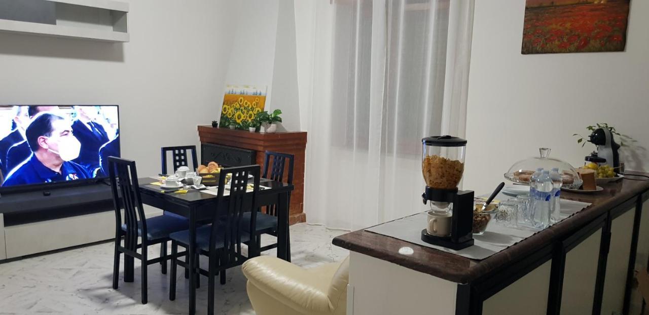 B&B A Casa Di Anto Έμπολι Εξωτερικό φωτογραφία