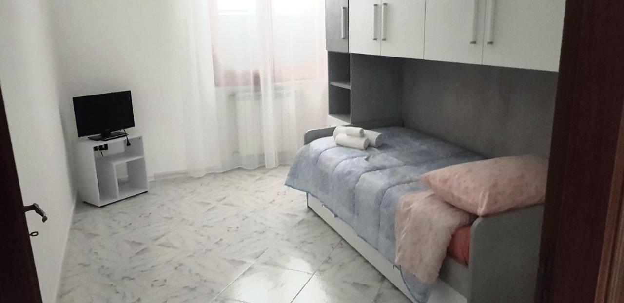B&B A Casa Di Anto Έμπολι Εξωτερικό φωτογραφία